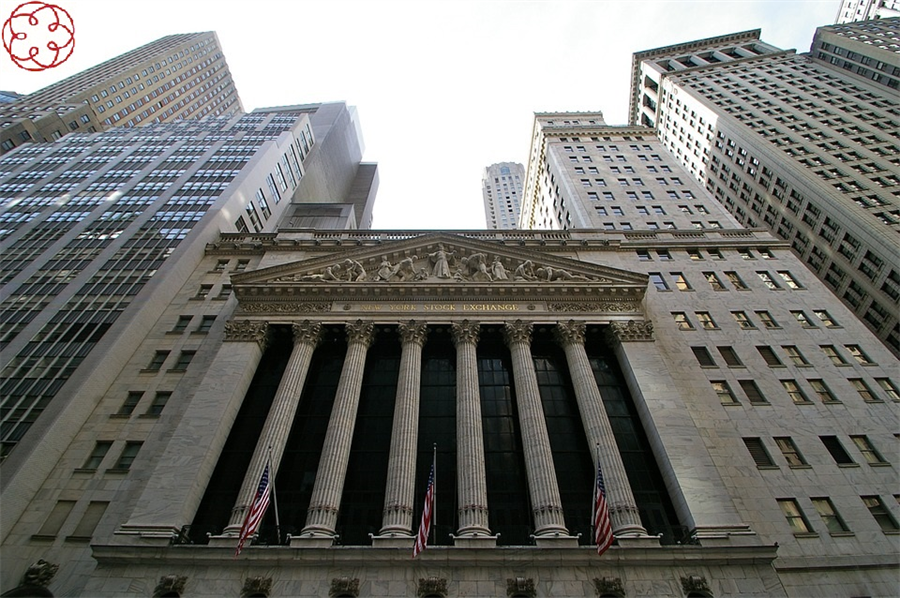 wall-street.jpg